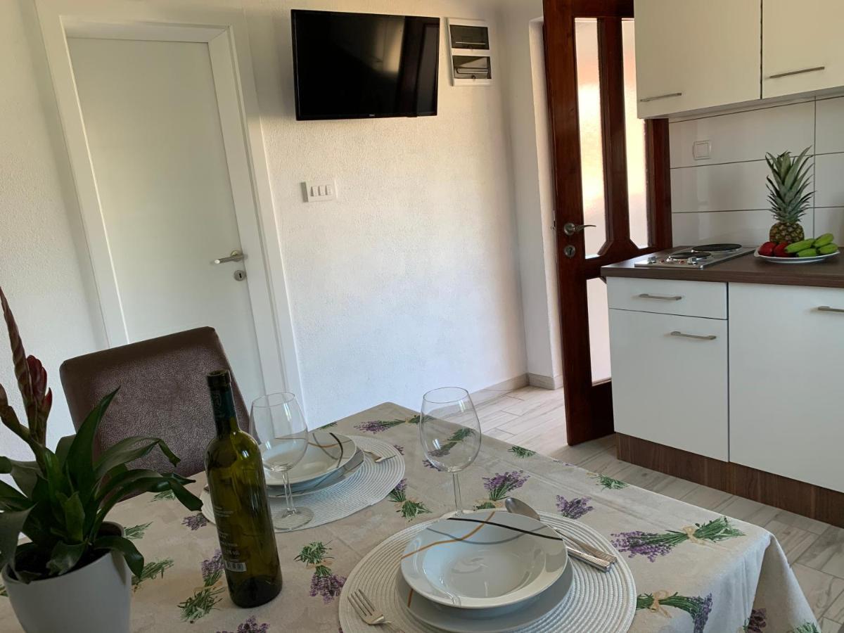 Apartments Fortuna Biograd Na Moru Exterior photo