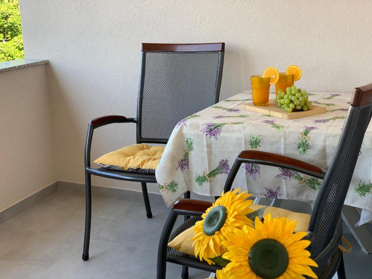 Apartments Fortuna Biograd Na Moru Exterior photo