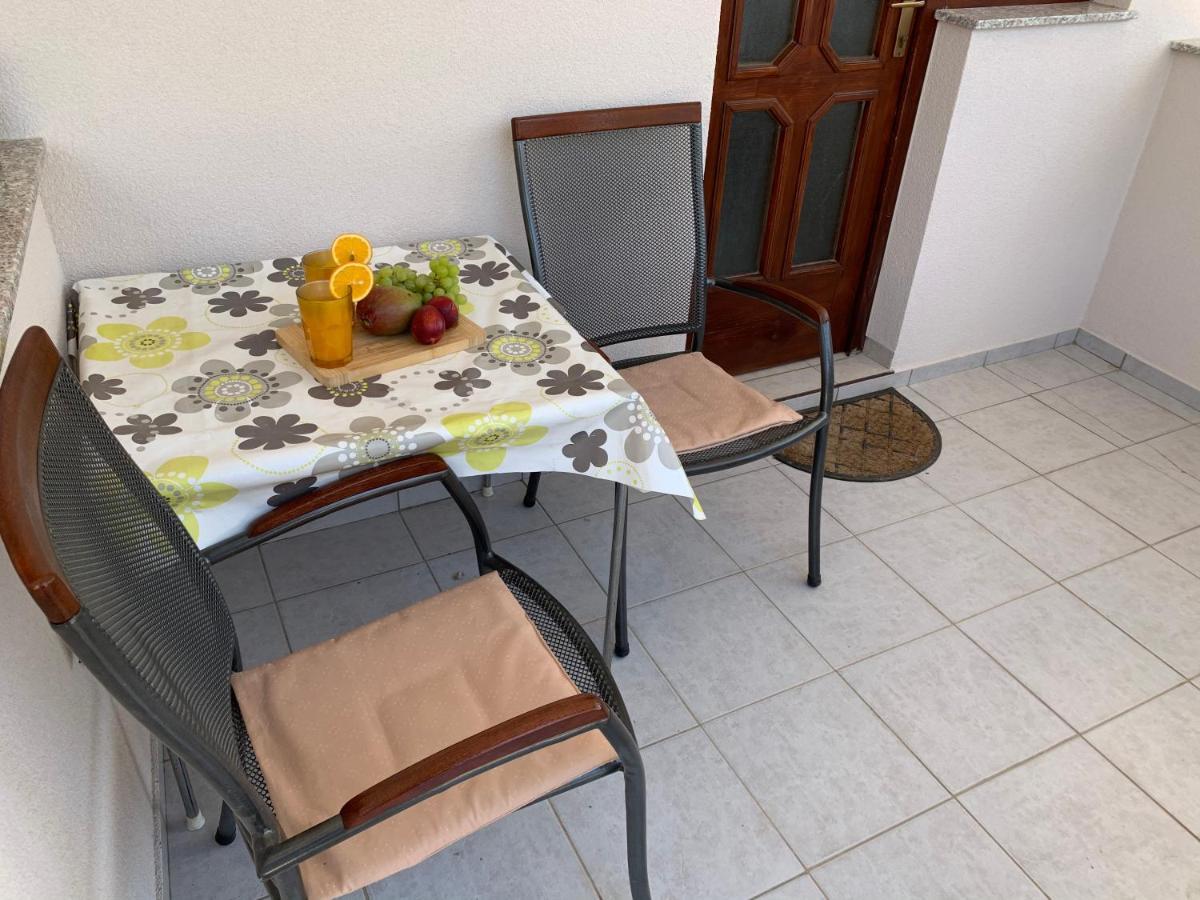 Apartments Fortuna Biograd Na Moru Exterior photo