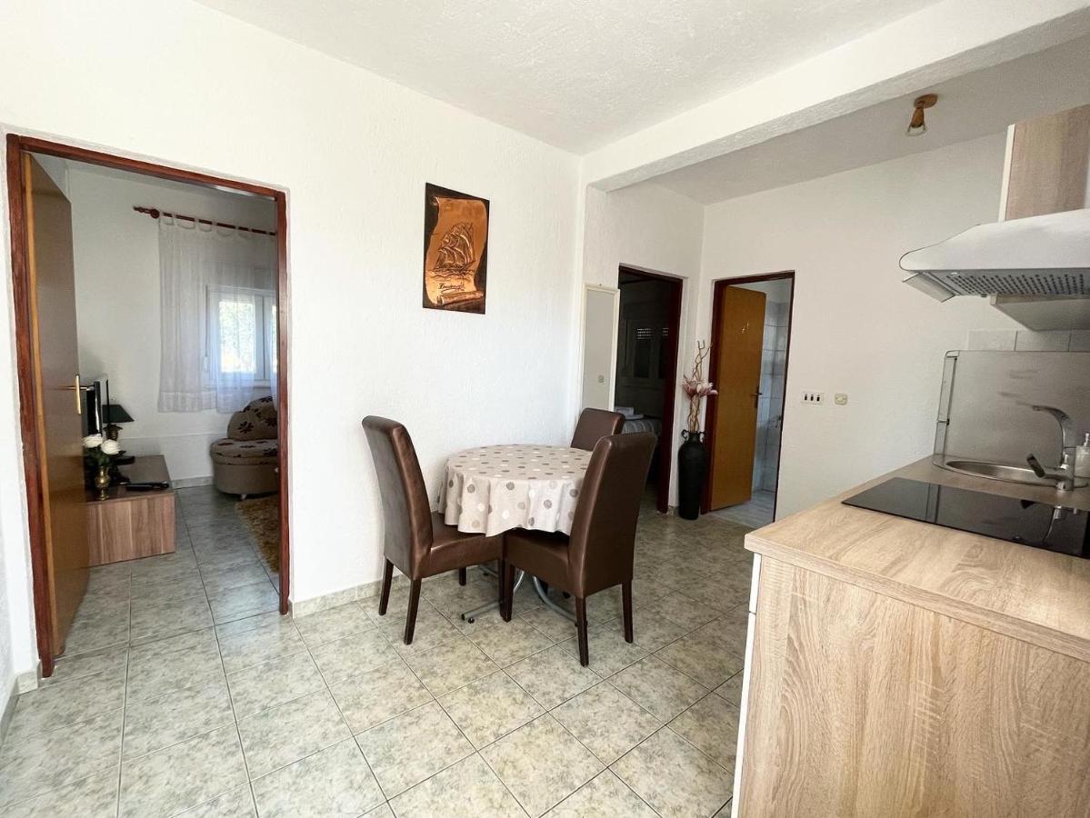 Apartments Fortuna Biograd Na Moru Exterior photo