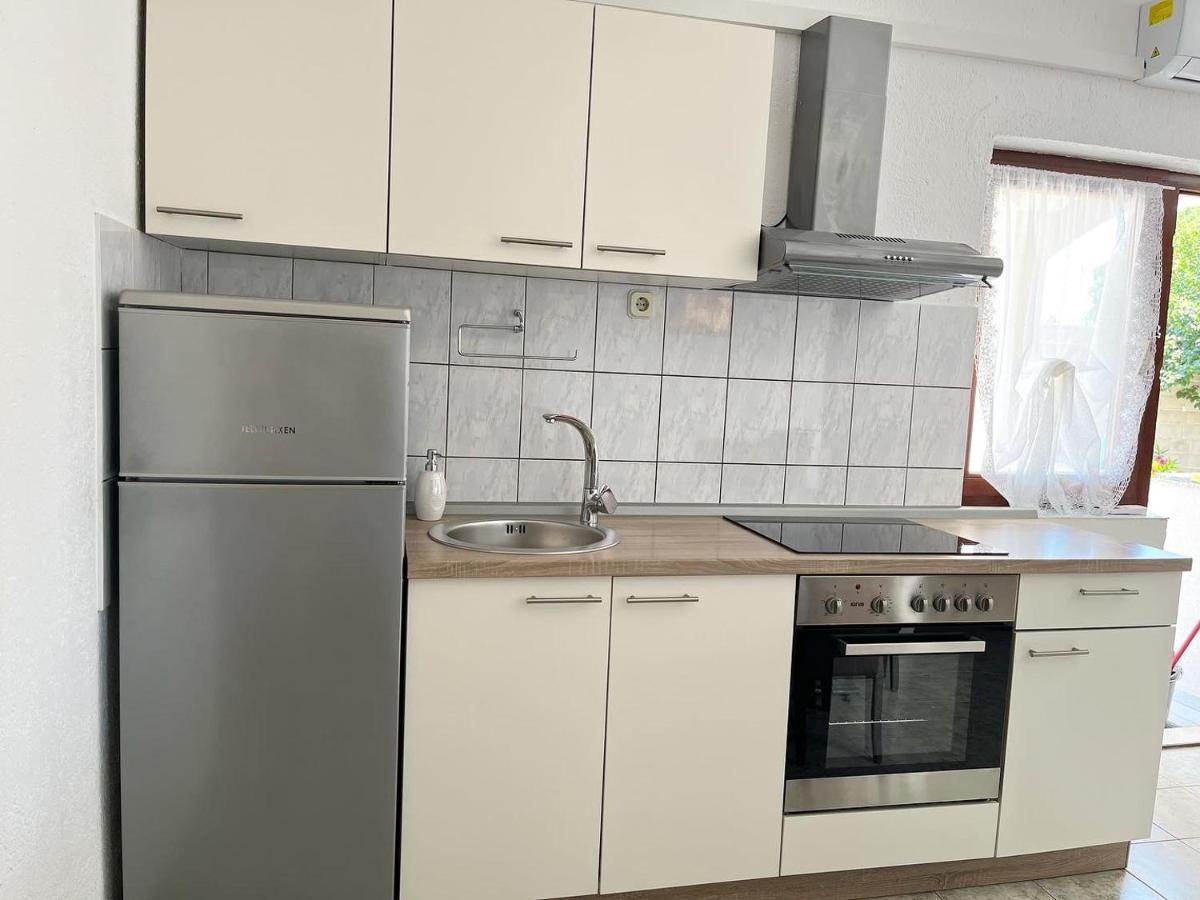 Apartments Fortuna Biograd Na Moru Exterior photo