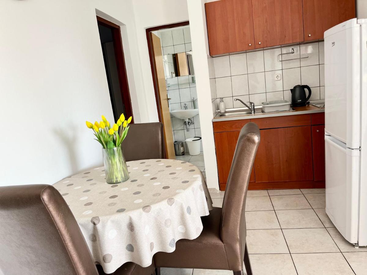 Apartments Fortuna Biograd Na Moru Exterior photo
