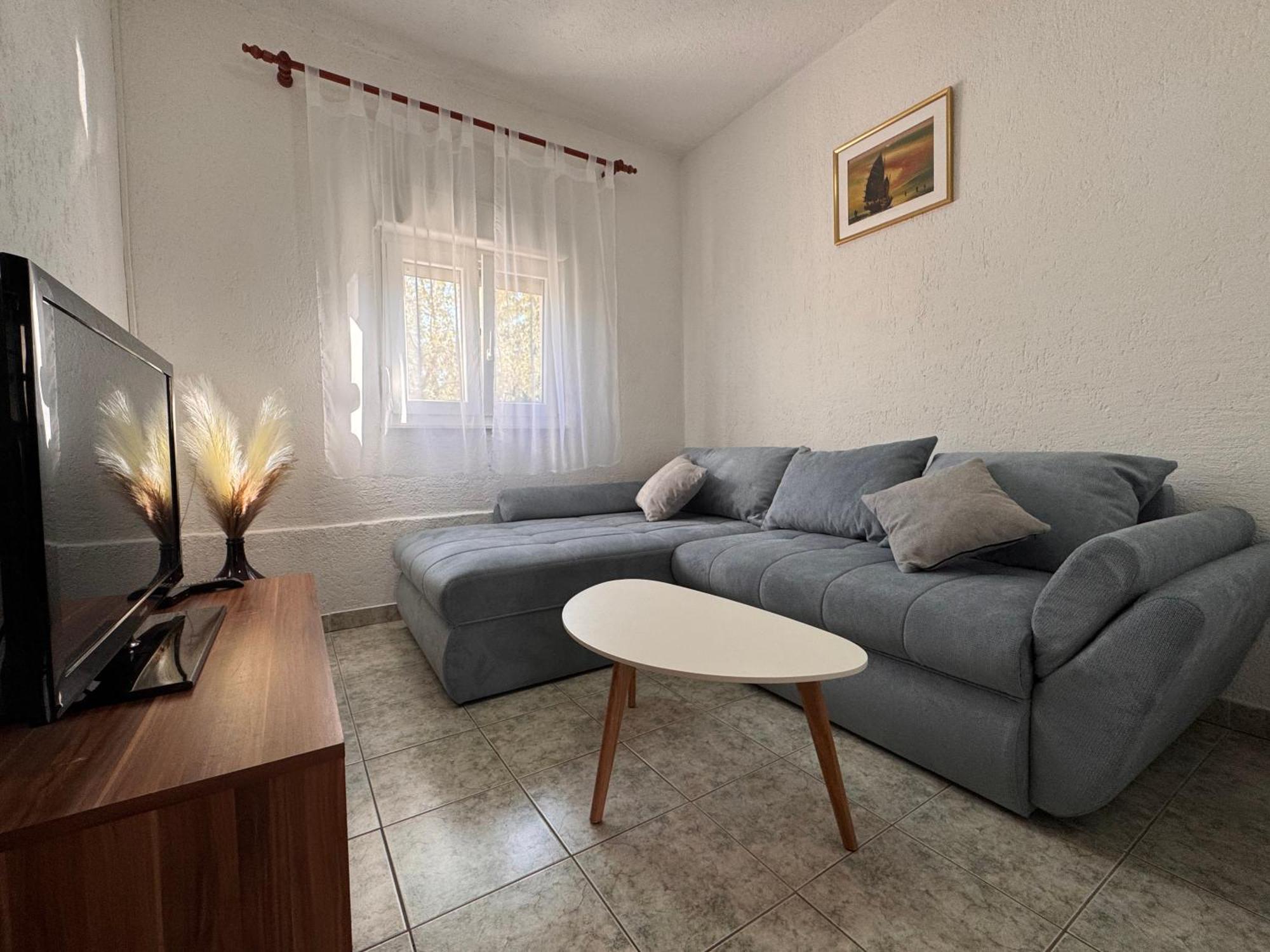 Apartments Fortuna Biograd Na Moru Exterior photo